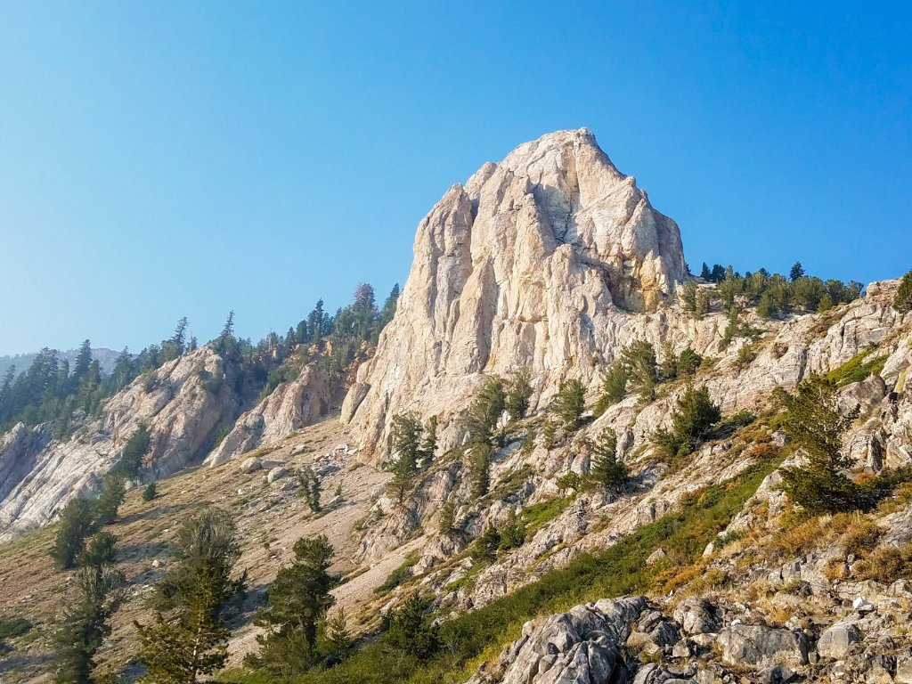 5 Must-Visit Trail Sites for Your Thanksgiving Hiking Bucket List